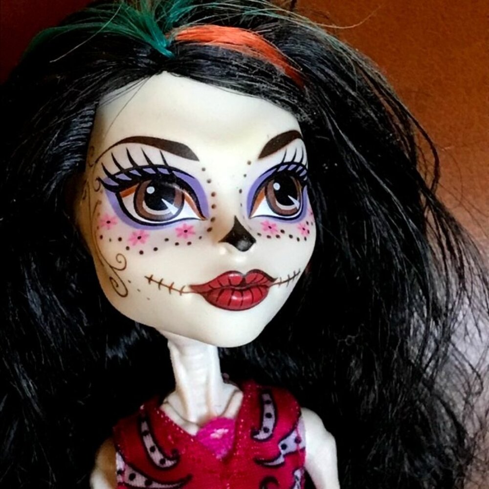 Monster High Skelita Calaveras Doll 2012 Mattel